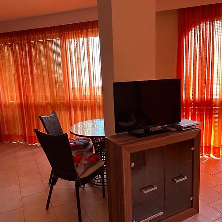 Aparthotel Oazis Vip Club Słoneczny Brzeg Zewnętrze zdjęcie