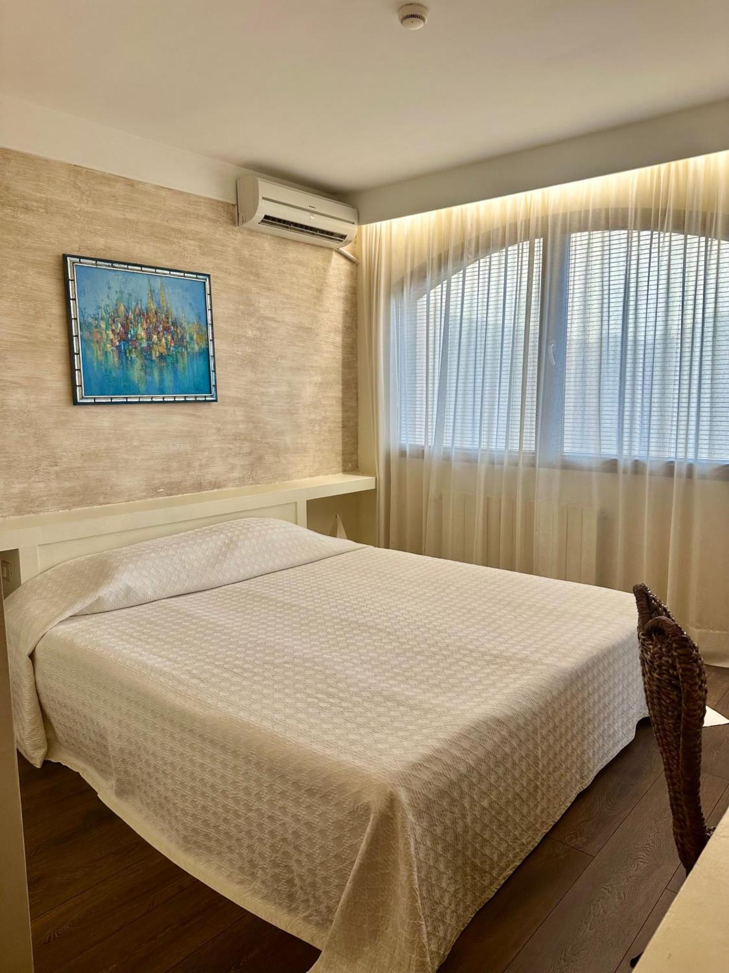 Aparthotel Oazis Vip Club Słoneczny Brzeg Zewnętrze zdjęcie