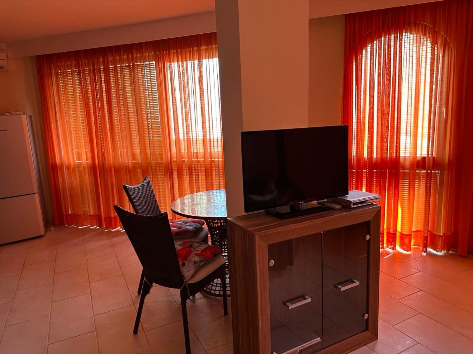 Aparthotel Oazis Vip Club Słoneczny Brzeg Zewnętrze zdjęcie